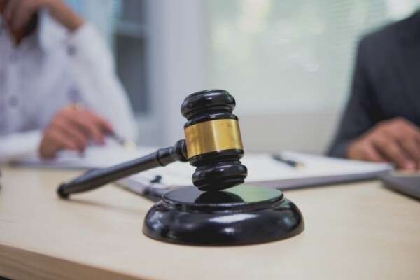 Avocat : vers qui se tourner en cas de désaccord sur la convention d’honoraire ?