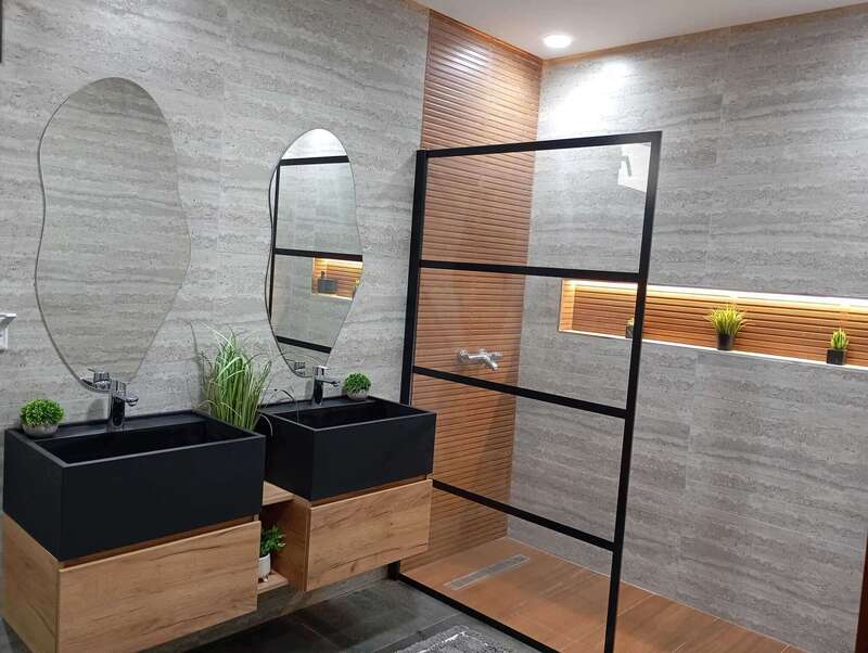 Création et rénovation de salle de bain moderne avec douche à l’italienne à Saint-Nazaire par Plombier Trav’eau Rénov