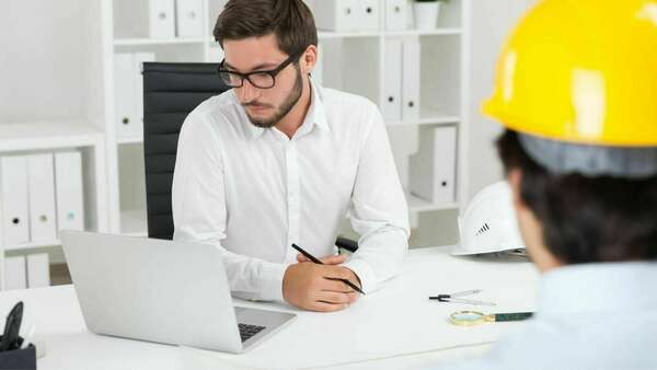 Pourquoi et comment souscrire une assurance  décennale en tant qu’entreprise du bâtiment ?