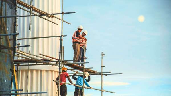 BTP et canicule : quelles sont les réglementations et obligations ?