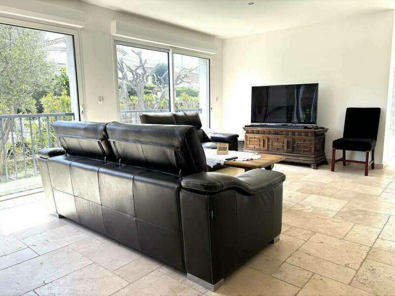 5e13aad1-89a0-4fe9-af54-7fc0f9b414e3