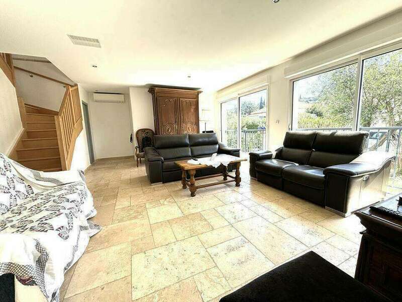 d0af1443-4595-48b9-894d-9978005b3a1d