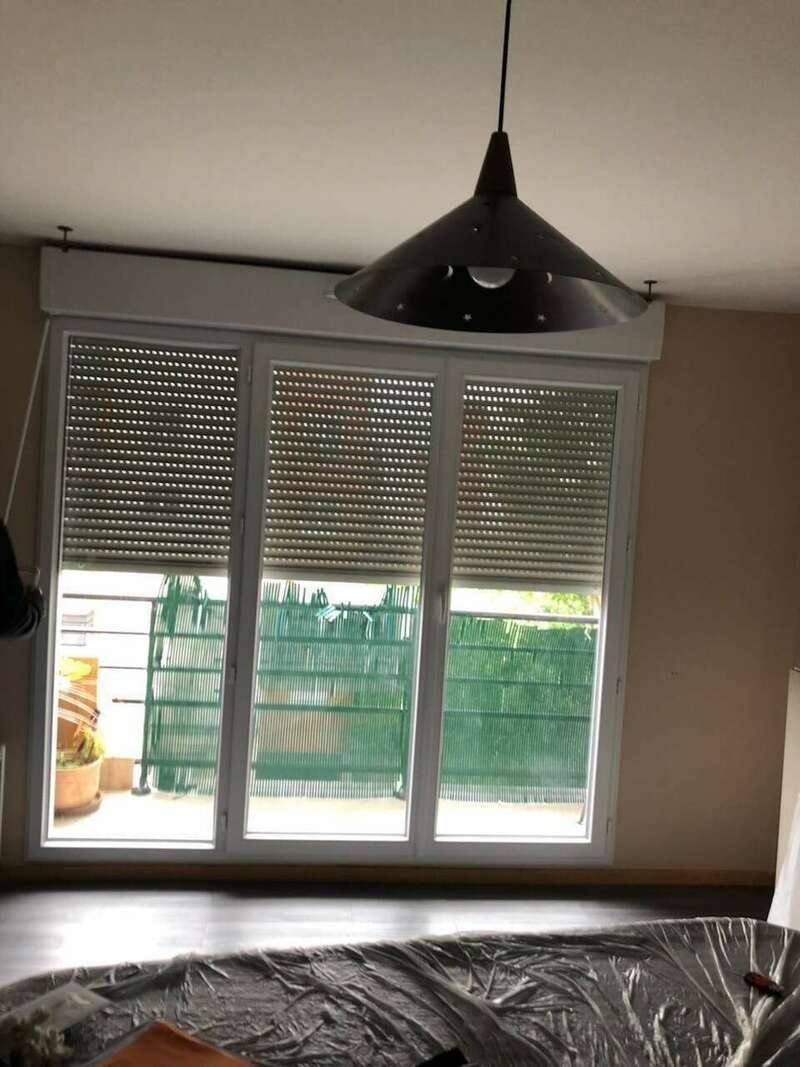 fenetre_en_pvc_avec_le_volet_interieur