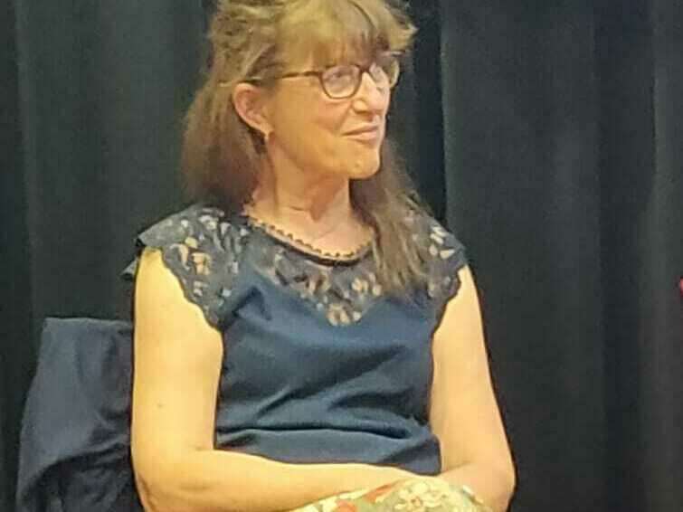 2456fdc9-adbc-4171-9884-3f6d48b6fc4d