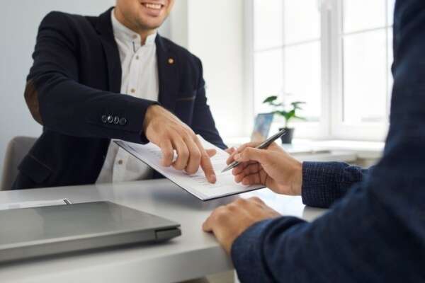 Annulation de cautions et de comptes courants : comment s’y retrouver ?