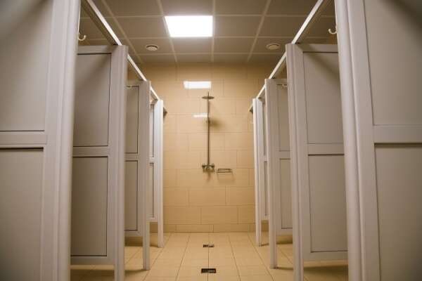 Mines et carrières et mise à disposition obligatoire de douches : pour qui et comment ?