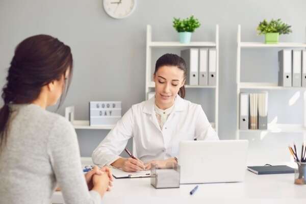Arrêts de travail : la médecine du travail mieux informée ?