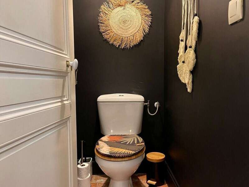 2c884173-f612-4da5-8b48-b545eaee9f44