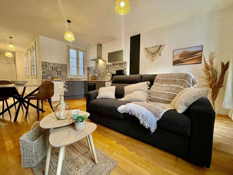 9b08c461-08c6-4dae-9921-db860cf1680c