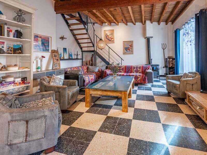 f1fd3ae2-2944-41ef-9c90-055d1a14b8bf