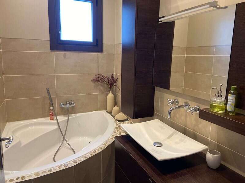 aff7e78f-8d1b-43c3-bdbd-9d1d6671b393