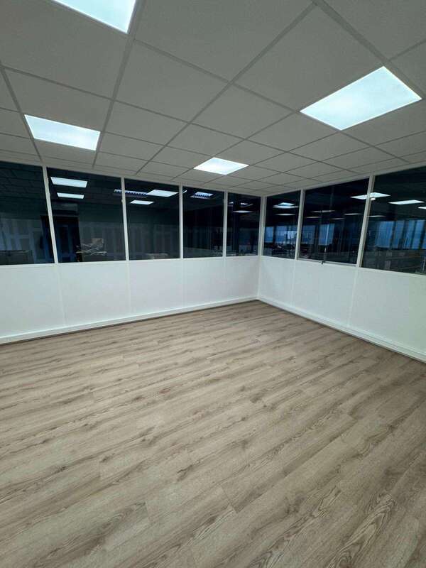 Optimiser vos espaces grâce aux cloisons industrielles