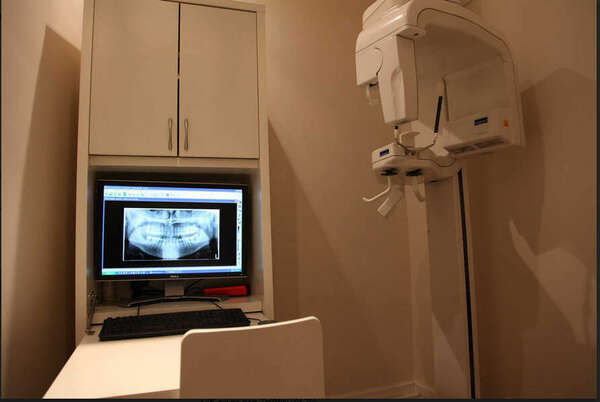 PARODONTOLOGIE - TRAITEMENT AU LASER