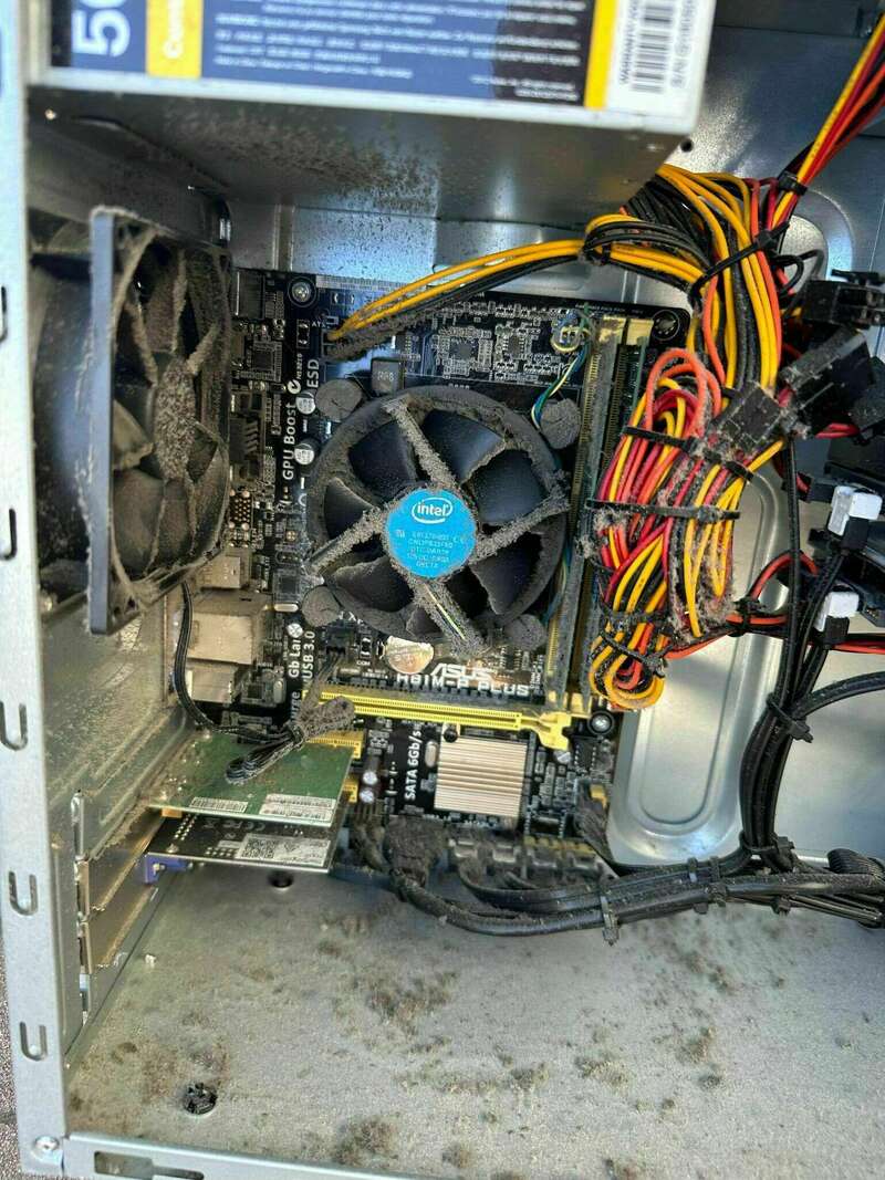 373053044_992161335452353_242687153698671305_n