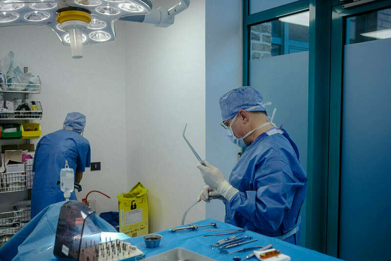 cabinet-dr-coutance-salle-de-chirurgie-220240717-3308687-1jvaz2y