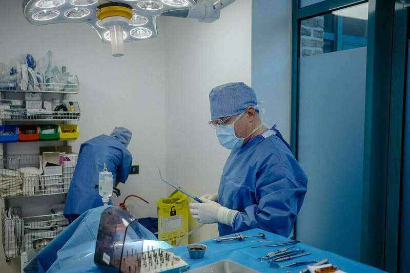 cabinet-dr-coutance-salle-de-chirurgie-320240717-3308687-1jb0dvp