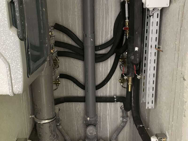 img_090920250609-4008557-j9k80n