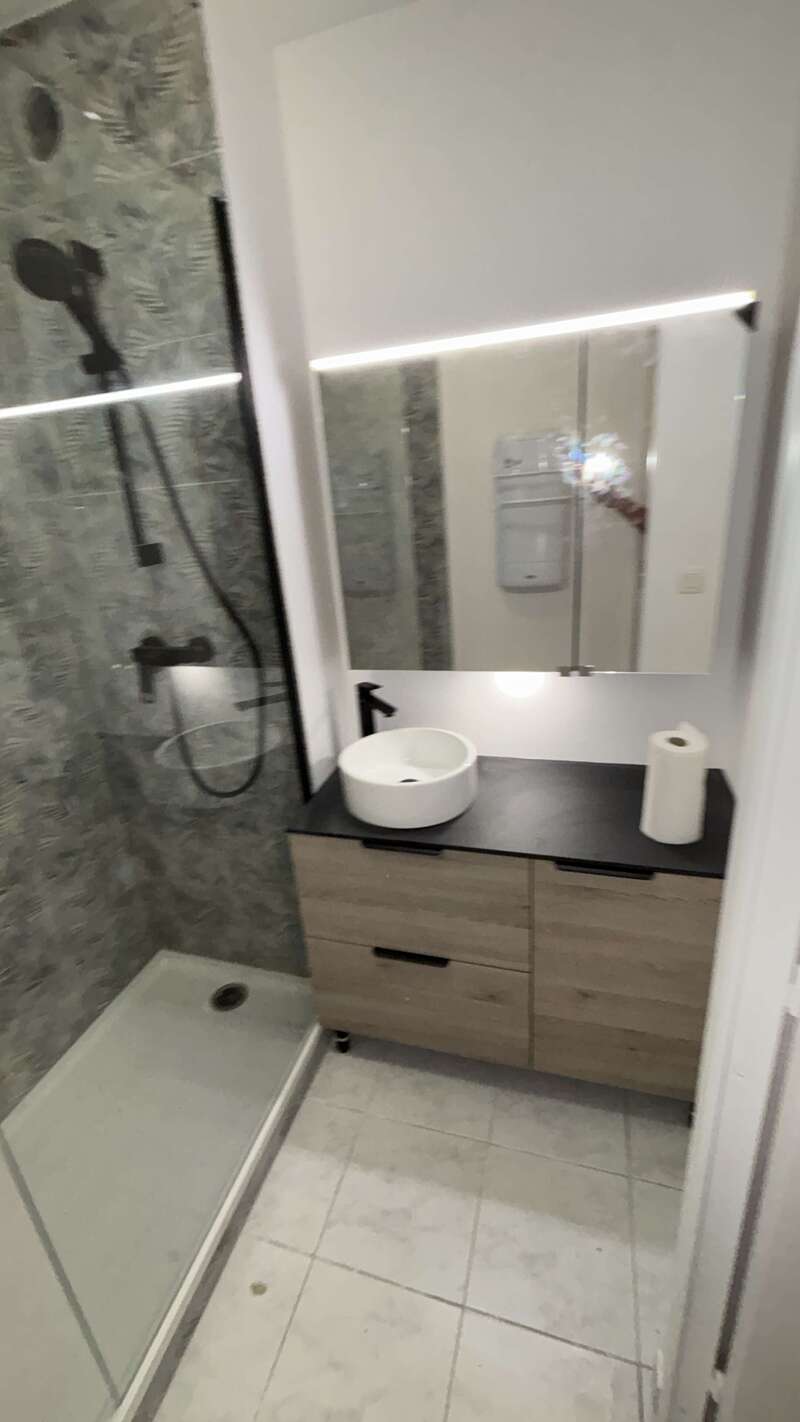 183f169b-0da8-437a-a104-d1c8146d585a