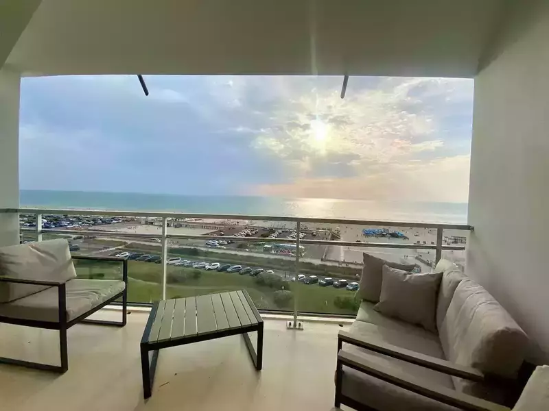 49ebd647-99e8-479f-835e-2b2d1b34dab8