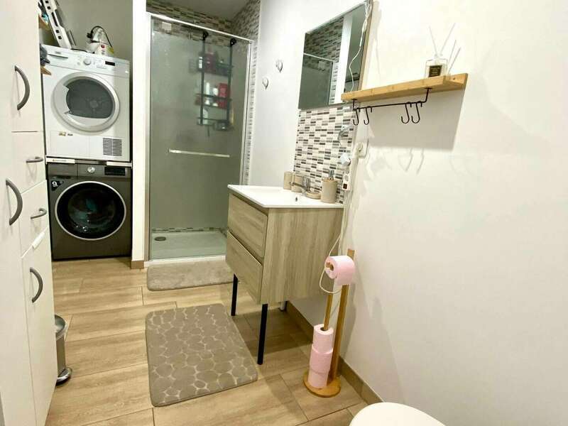 bc83b779-3cda-459a-aafc-12c0a80beb43