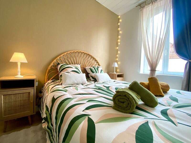 273f8608-804b-47ea-9d7a-f02fd489b700