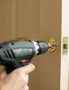 serrure haute sécurité a2p installée sur porte