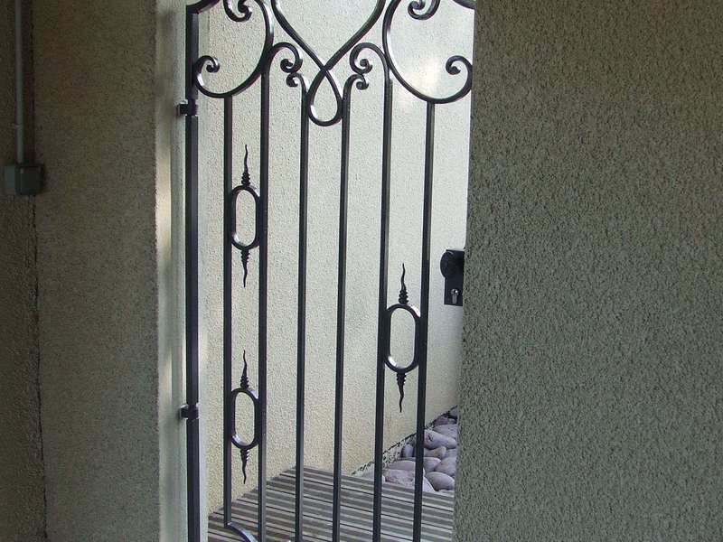 1__4_20190823-431135-9d0gnv