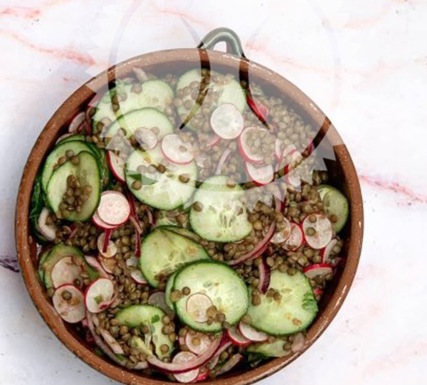 Salade de lentilles vertes, concombre, radis & coriandre