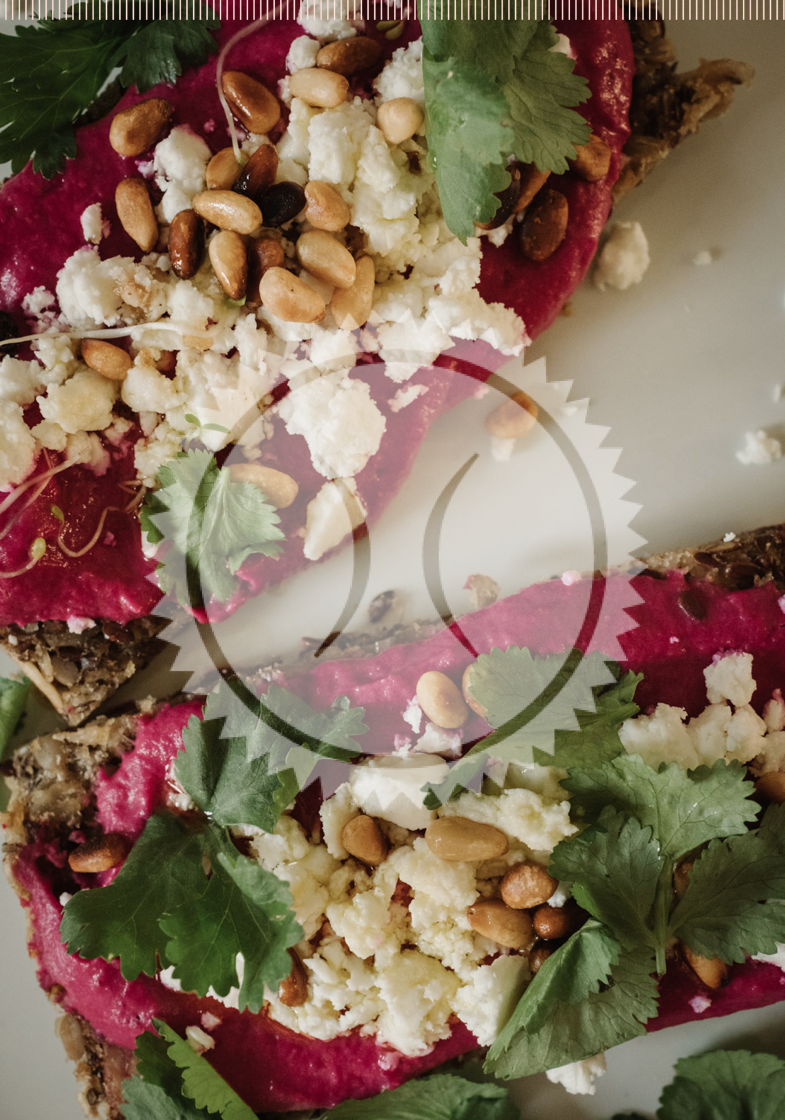 Tartine houmous de Bettrave