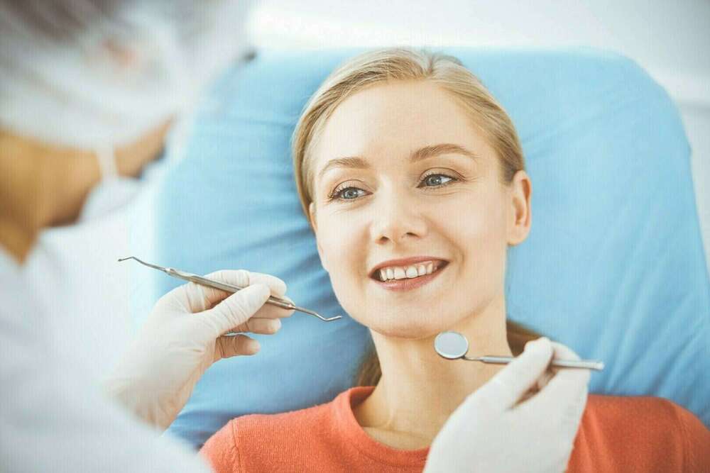 Le traitement des parodontites (déchaussement des dents)