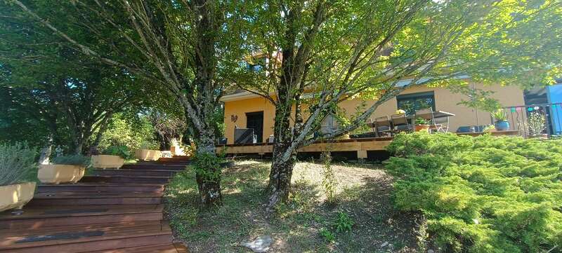 100002145120250917-2509369-w26b1m20250917-2509369-1f02qh