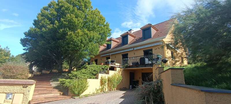 100002144920250917-2509369-lhfb7620250917-2509369-f26byv