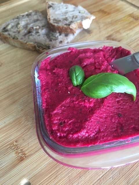 Houmous de betteraves