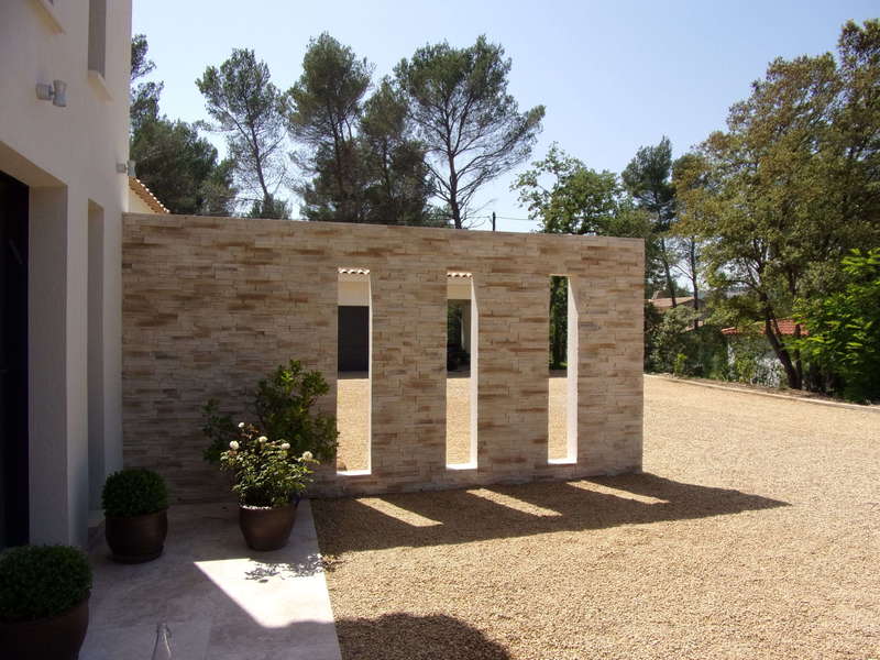 100_001620190923-3342-1dyqdha