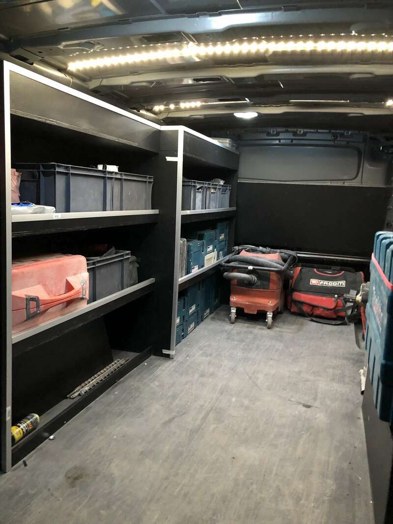 2024-04-0420240405-2741053-azd7fc