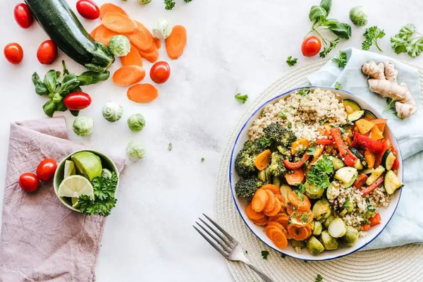 Hygiène alimentaire après 50 ans : une alternative aux régimes