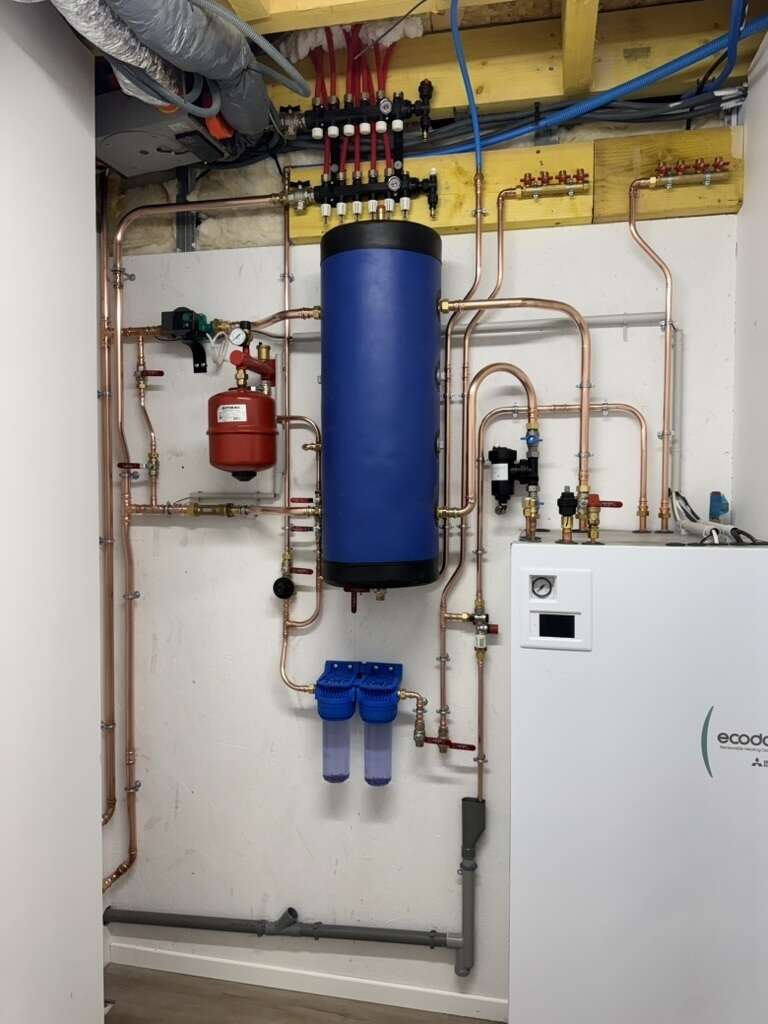 bec8e520-c419-4dbe-b066-a555910014d1_1_105_c