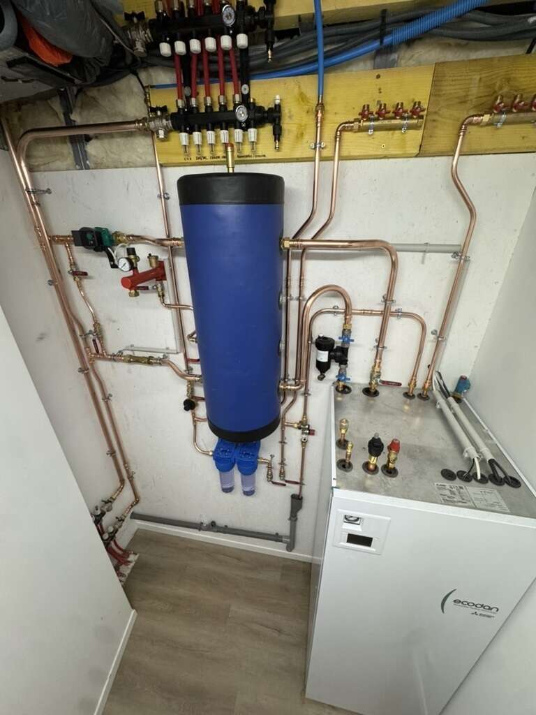 acc1fbd6-4735-43c3-84e7-8d553ebd7f3b_1_105_c