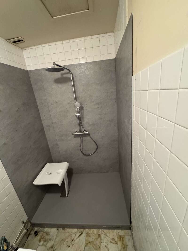 img_724320251125-2206684-r0svpc