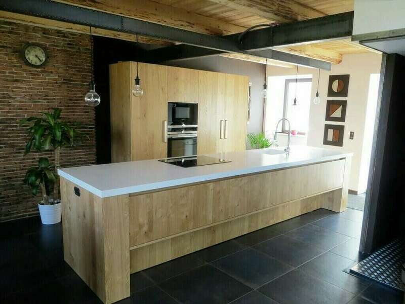 cuisine_moderne_chene_resine__solid_surface