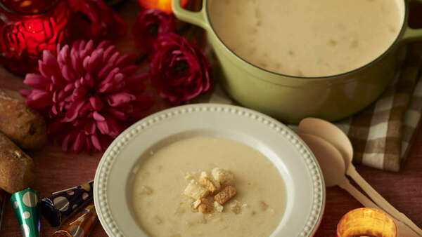 Soupe de choux fleur, noisettes et curcuma