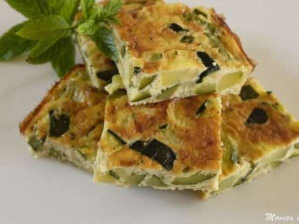 Tortilla aux courgettes et aux oignons