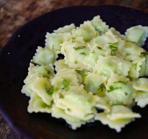 Ravioles au chèvre et à la roquette