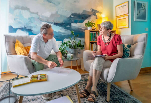 Nul ne peut atteindre l'aube sans passer par le chemin de la nuit