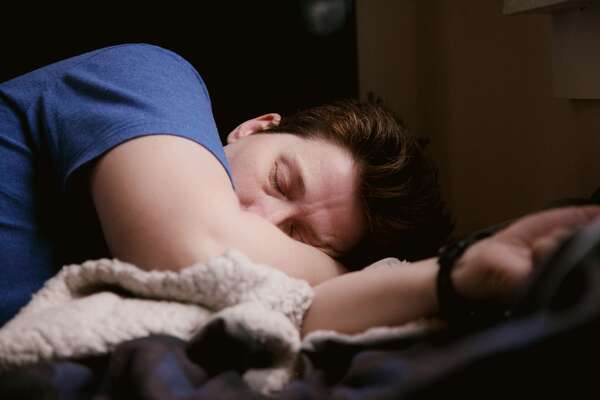 Anxiété et troubles du sommeil : quand les nuits courtes épuisent les journées