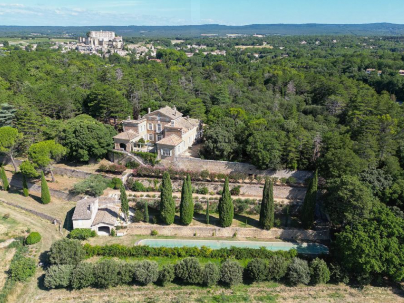 Conciergerie Les Clefs d'Hestia à Grignan