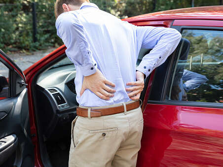 douleurs-dos-voiture