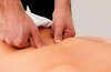 Massage du dos pour dénouer les tensions musculaires