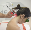 laser thérapeutique en action sur patient