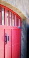 Avantages Menuiseries, Installation de portail ou porte de garage à Charbonnières-les-Bains